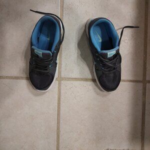 Women's Nike sneakers